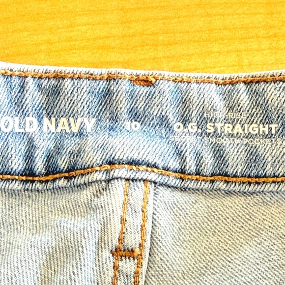Old Navy Women Distressed Stretch Straight High Rise Buttons Blue Shorts 10 NWT - Picture 5 of 13